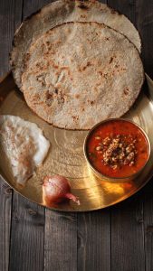 maharashtrian horse gram curry kulith usal
